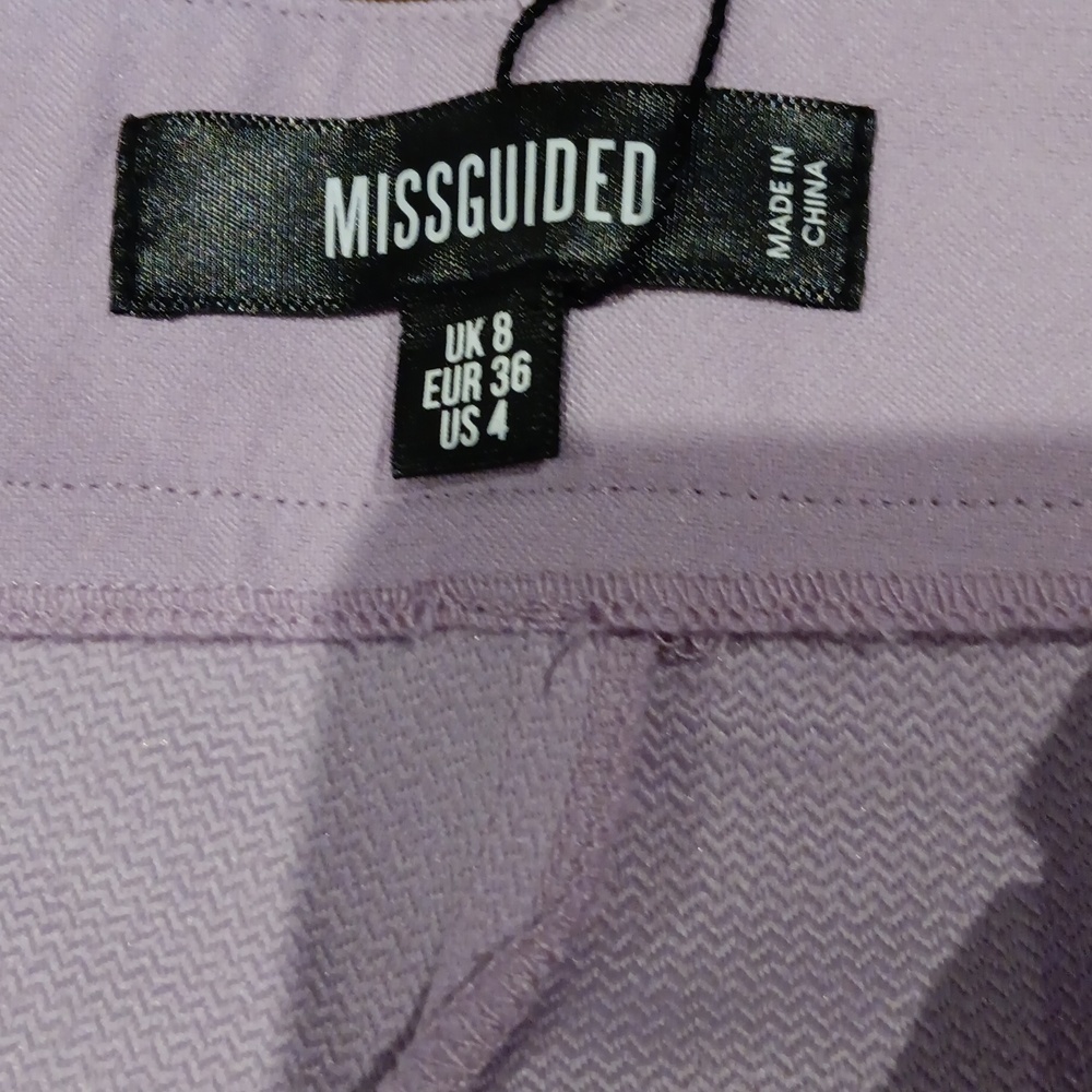 MISSGUIDED  shorts. Size 4 - Picture 4 of 6